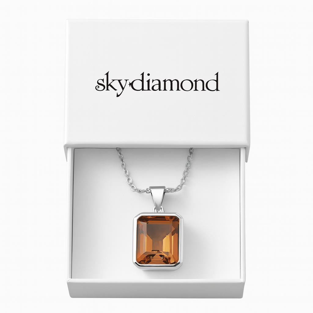 Luxuriöses Zultanit Collier – Funkelnde 5.0 ct Zultanit in 18K Gold & Silber
