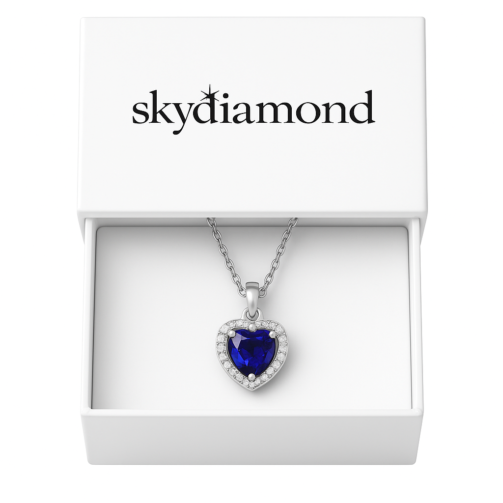 Elegantes Eternal Blue Heart Collier mit 2.25 ct Saphir & 0.12 ct Sky Diamond – 18K Gold veredelt, 925er Silber für luxuriösen Glanz